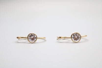 10k Yellow Gold Hoop Earring with Clear Stone