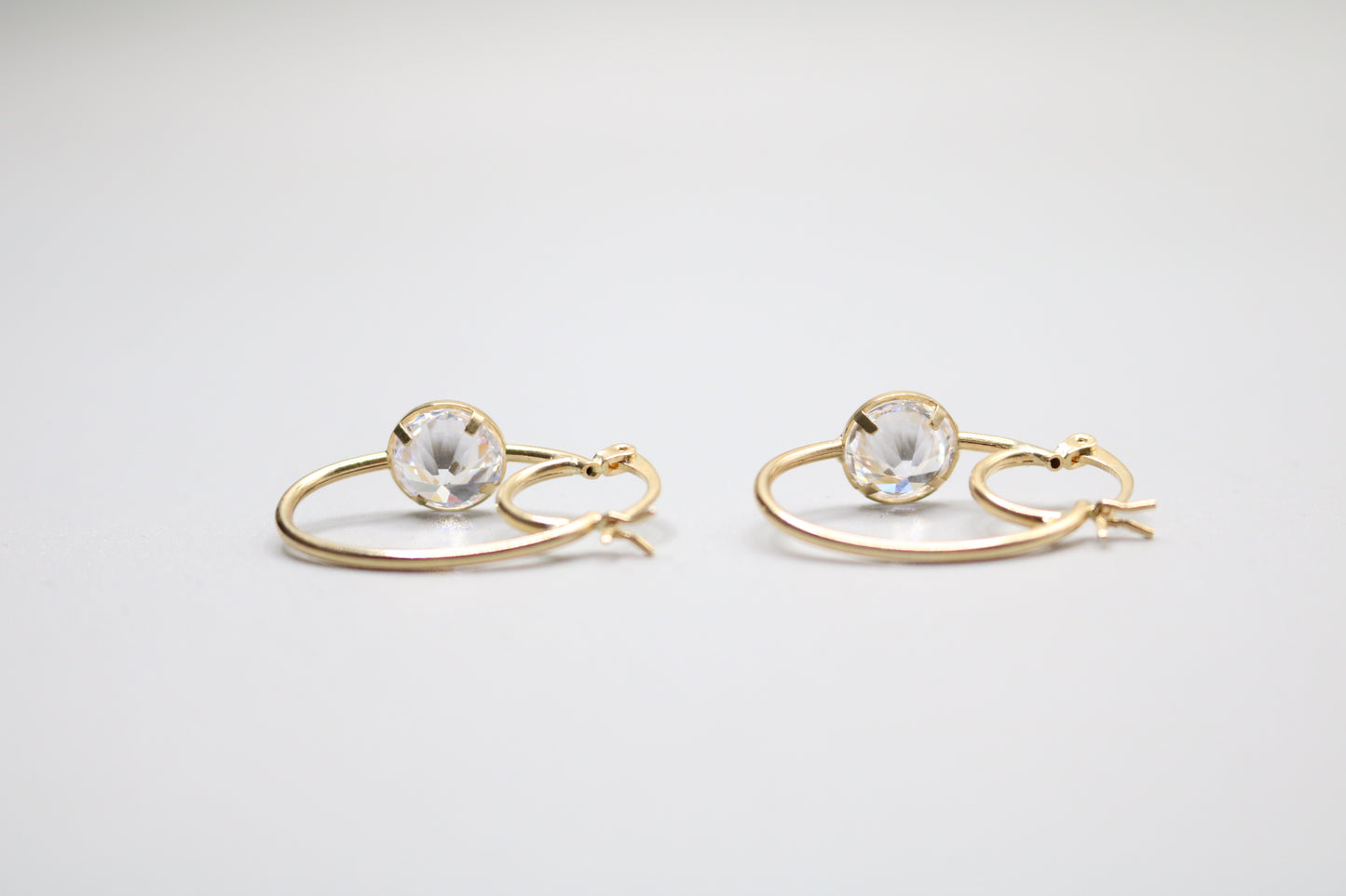 10k Yellow Gold Hoop Earring with Clear Stone
