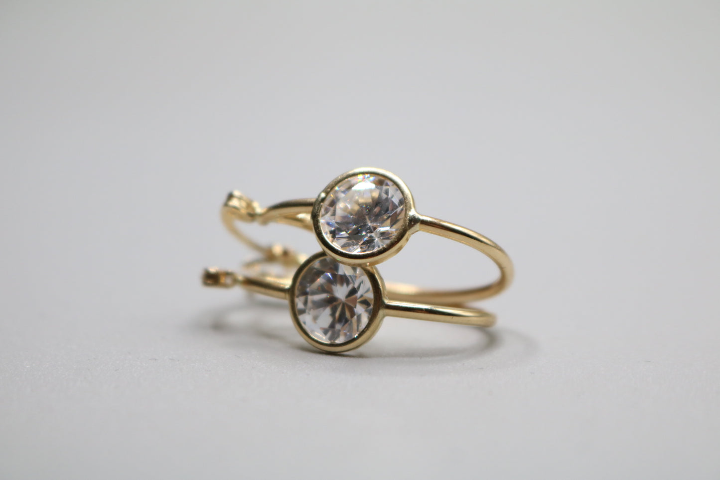 10k Yellow Gold Hoop Earring with Clear Stone