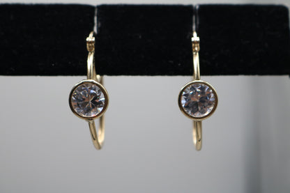 10k Yellow Gold Hoop Earring with Clear Stone