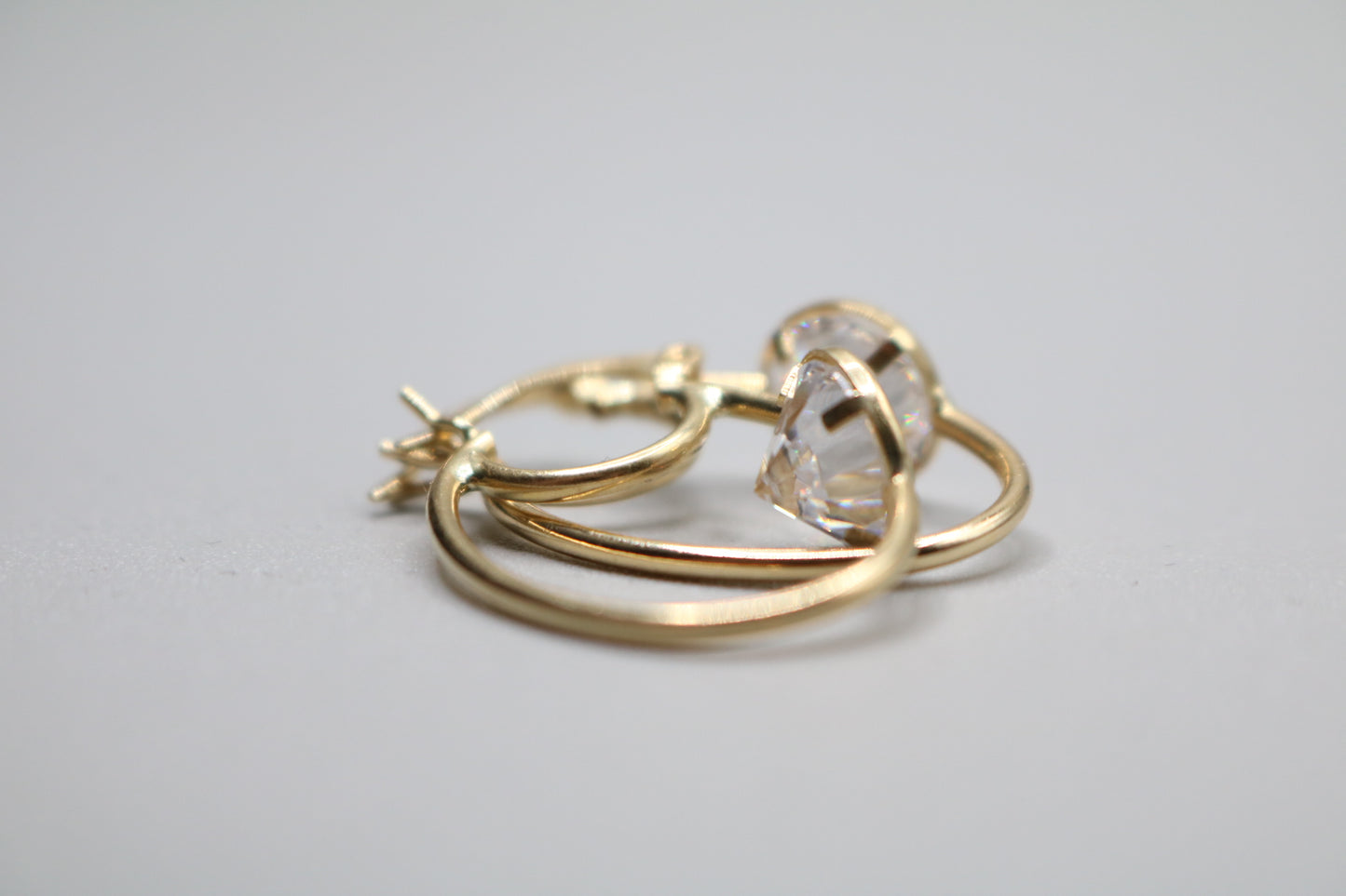 10k Yellow Gold Hoop Earring with Clear Stone