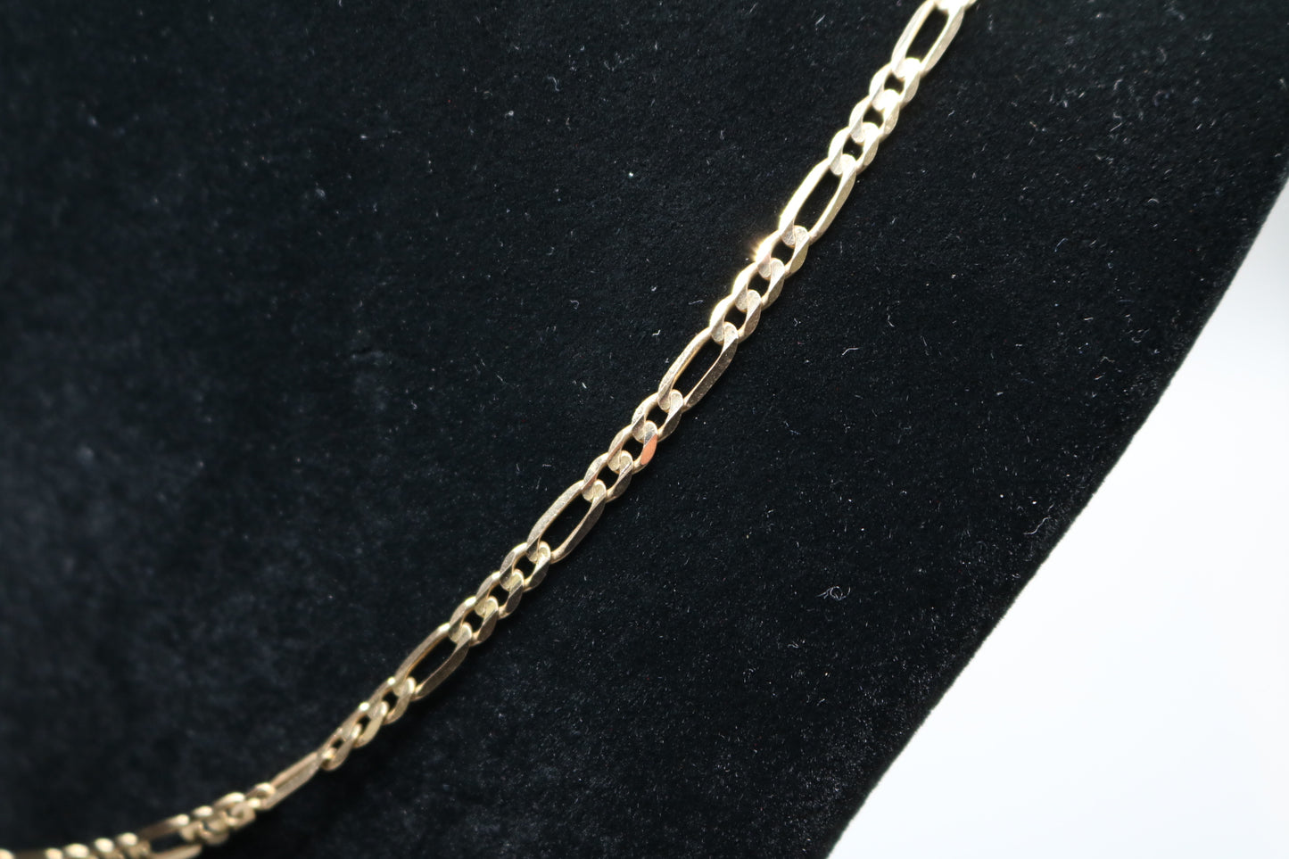 14K Yellow Gold Figaro Style Chain (26 Inches)