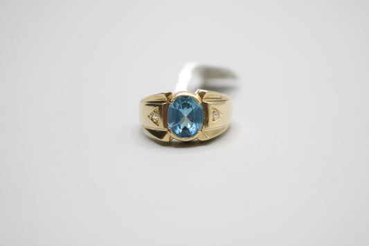 14K Yellow Gold Ring with Blue and Clear Stones (Size 9 3/4)