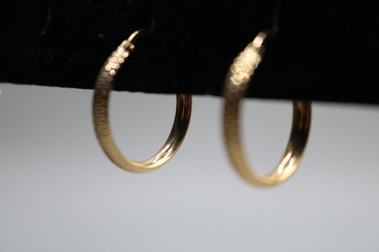14k Yellow Gold Textured Hoop Earring