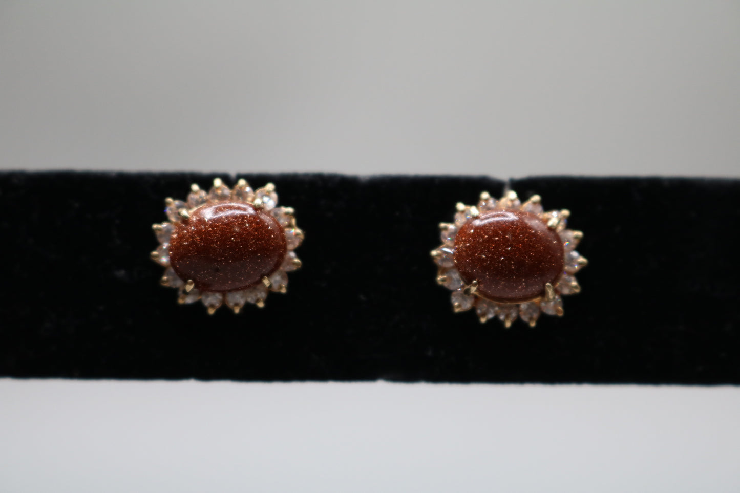 14k Yellow Gold Oval Brown Sunstone Earring