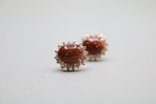 14k Yellow Gold Oval Brown Sunstone Earring