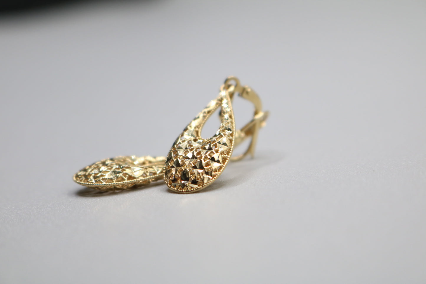 14k Yellow Gold Fancy Teardrop Earring