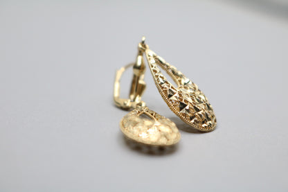 14k Yellow Gold Fancy Teardrop Earring