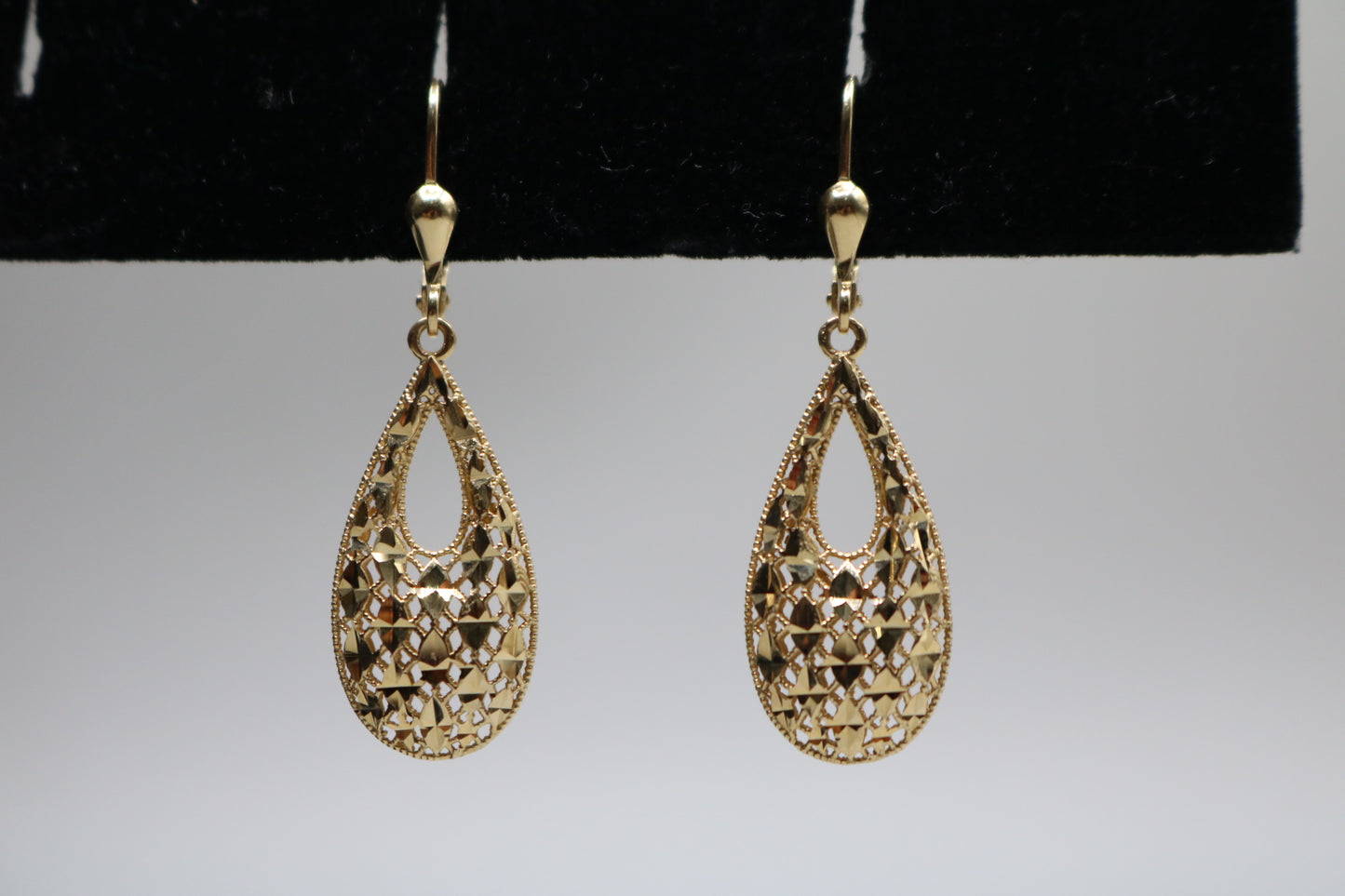 14k Yellow Gold Fancy Teardrop Earring