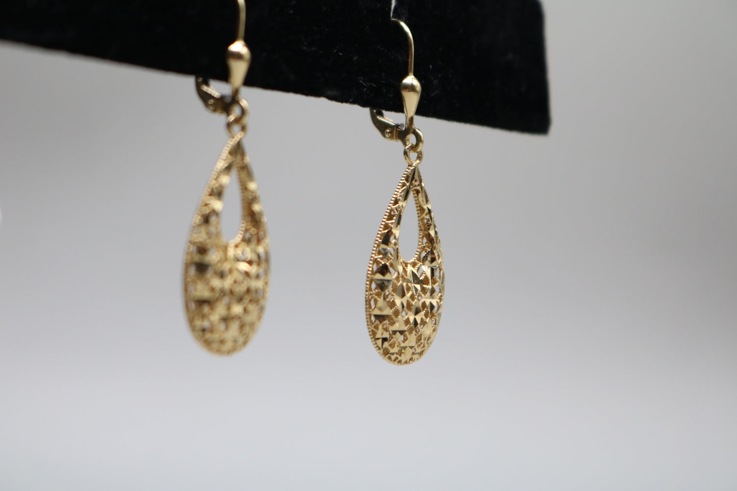 14k Yellow Gold Fancy Teardrop Earring