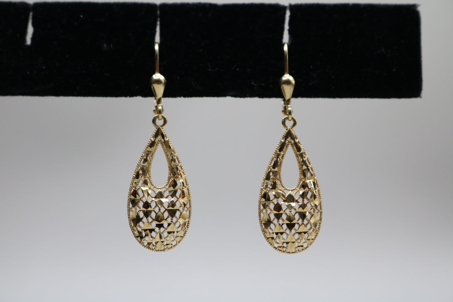 14k Yellow Gold Fancy Teardrop Earring