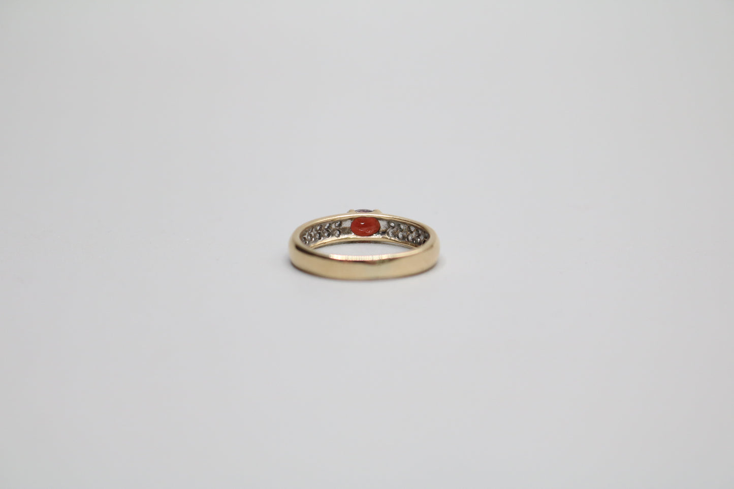 14K Yellow Gold Ring With Garnet And Clear Stones (Size 5 1/2)
