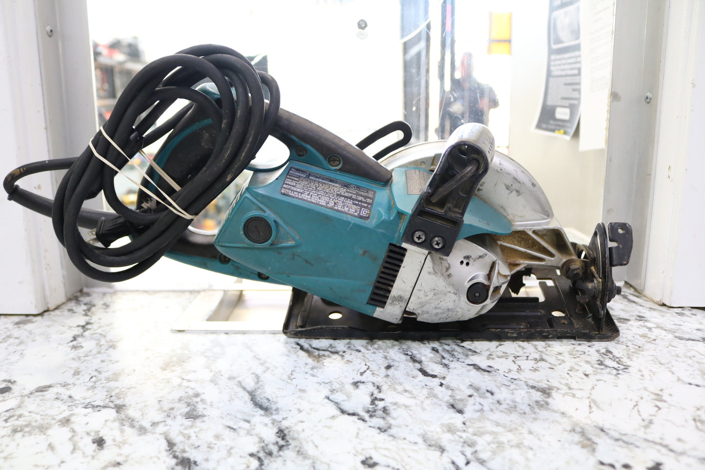 Makita 5477NB 7-1/4" Hypoid Circular Saw Corded (No Shipping)