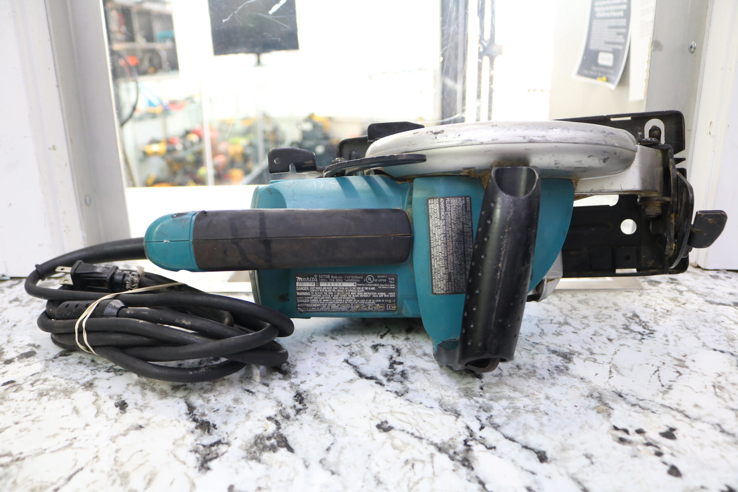 Makita 5477NB 7-1/4" Hypoid Circular Saw Corded (No Shipping)
