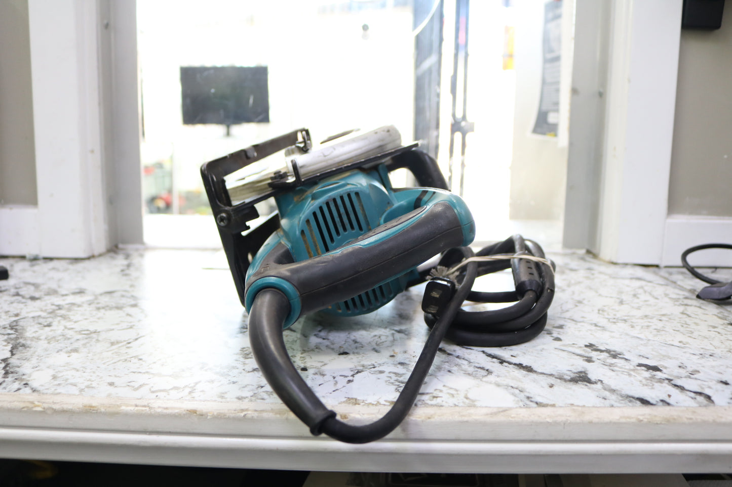 Makita 5477NB 7-1/4" Hypoid Circular Saw Corded (No Shipping)