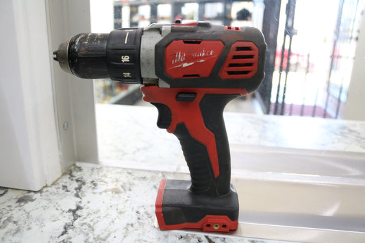 Milwaukee 2606-20 M18 Lithium-Ion Cordless 1/2 in. Drill/Driver TOOL ONLY