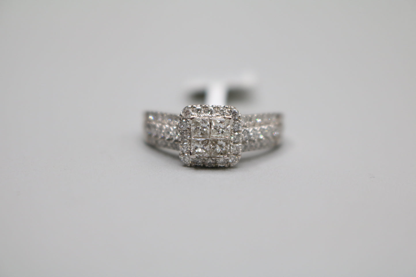 14K White Gold Cluster Diamond Square Ring (1.00 CTW) (Size 8 3/4)