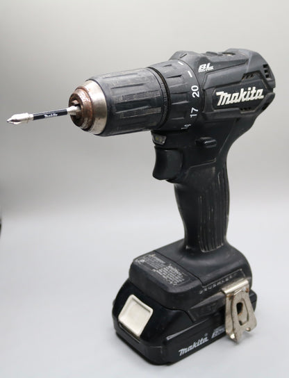 Second-hand | Makita Driver Drill w/ 18v 2.0 AH Battery - (No Shipping)