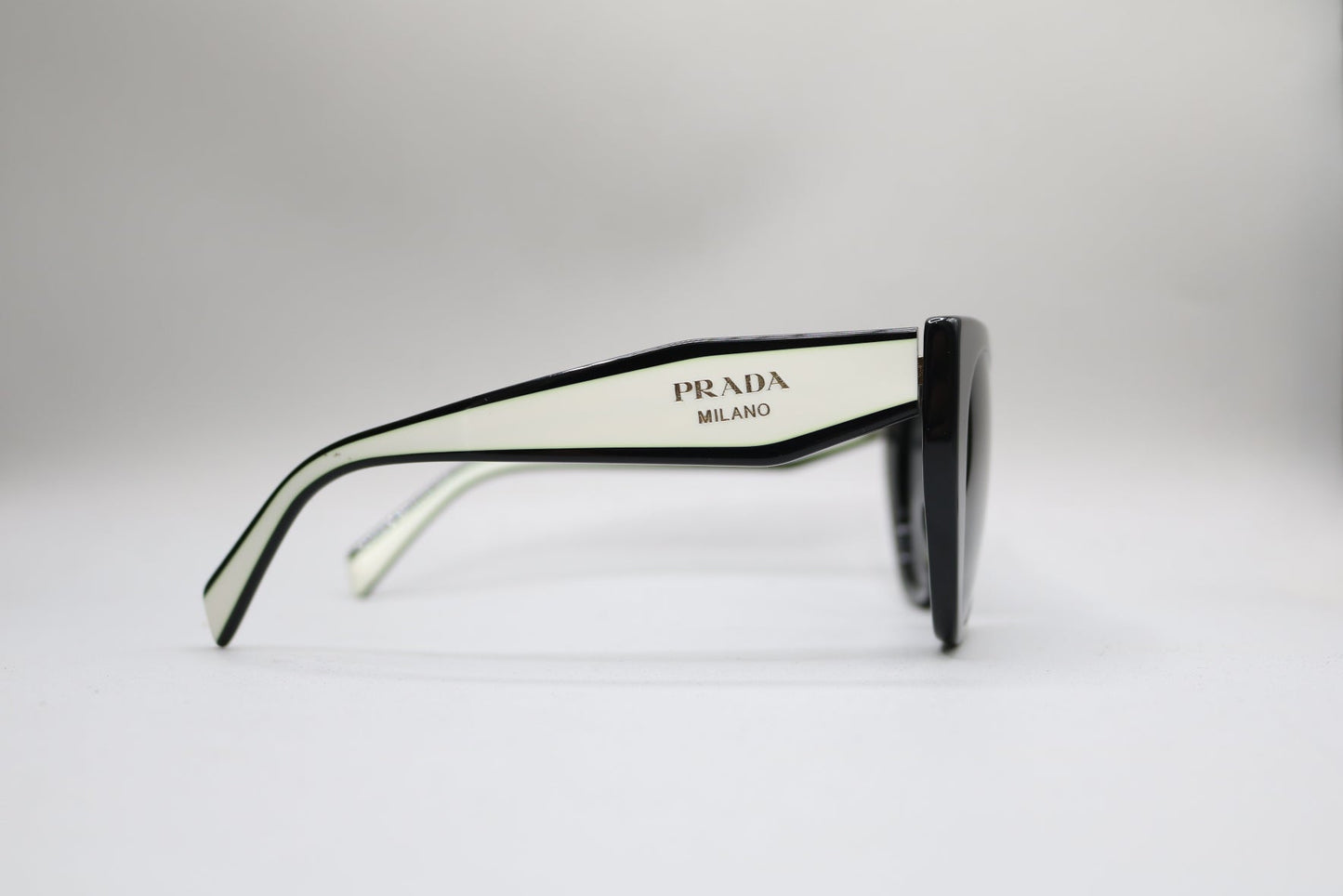 Prada Unisex SPR 14W-F Sunglasses