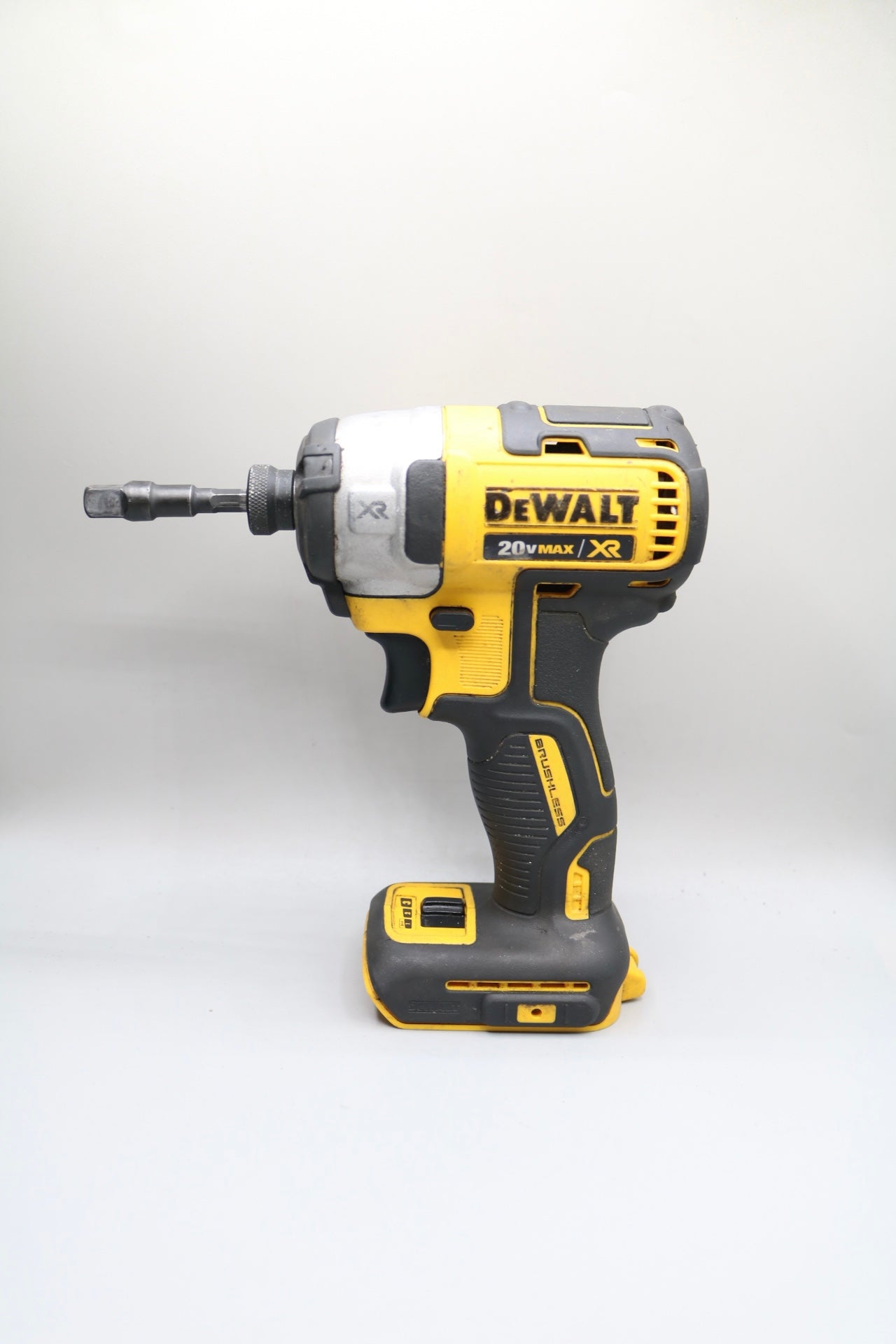 DeWalt DCF887 Cordless Impact Driver