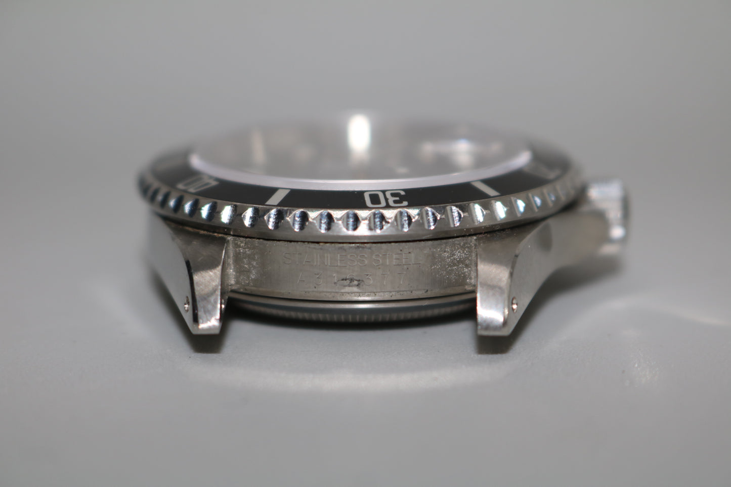 1999 Rolex Oyster Perpetual Date Submariner 16610 40mm Men's Watch (Local Pick-Up Only)