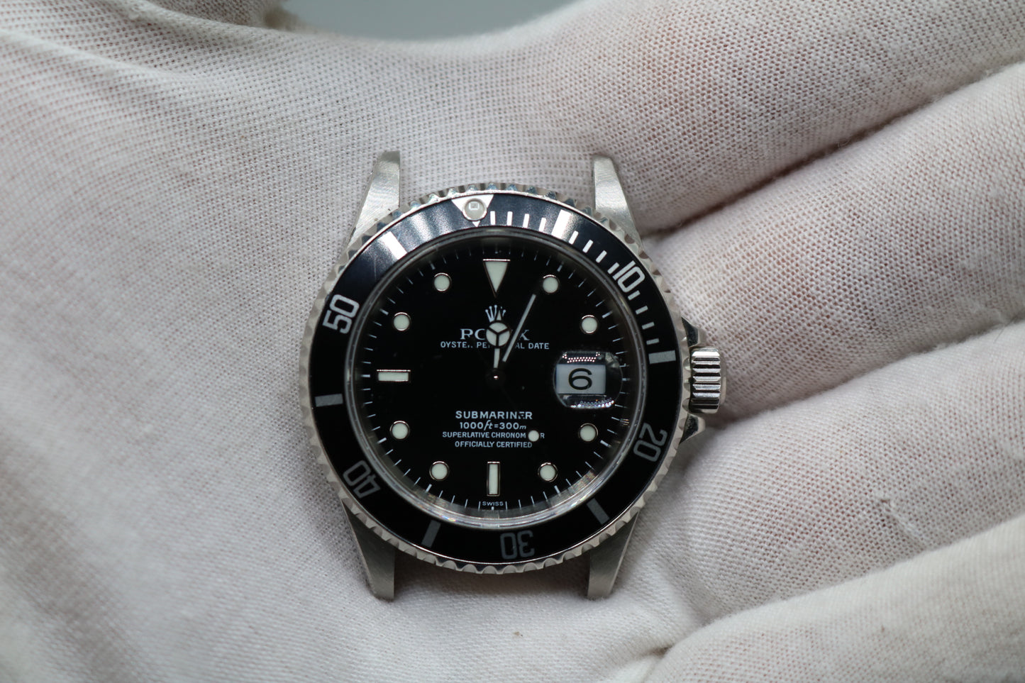 1999 Rolex Oyster Perpetual Date Submariner 16610 40mm Men's Watch (Local Pick-Up Only)