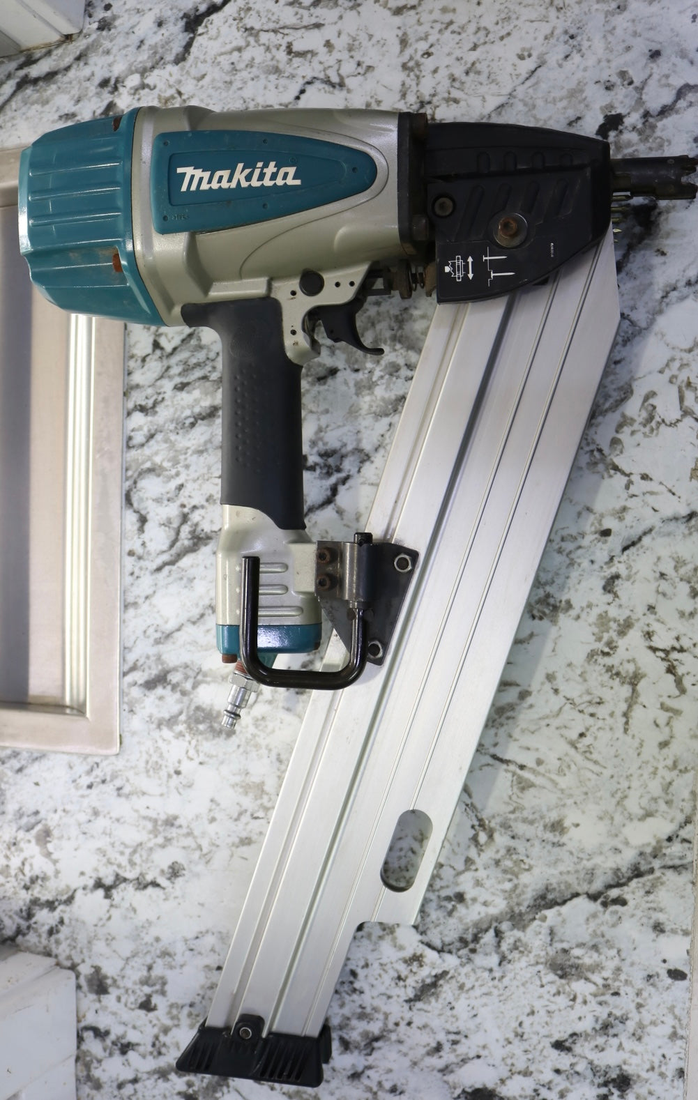 Makita AN923 3-1/2" Framing Nailer
