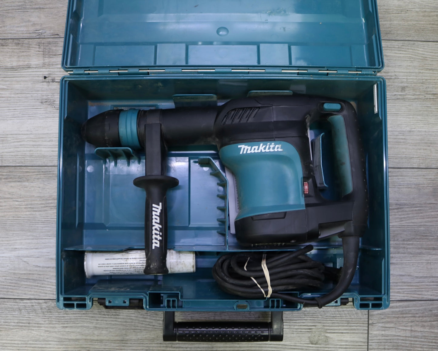 Makita HM0870C 11 lb. Demolition Hammer