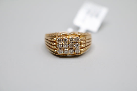 18K Yellow Gold Diamond Cluster Ring (Size 10) (0.59 CTW) (Local pick-up only)