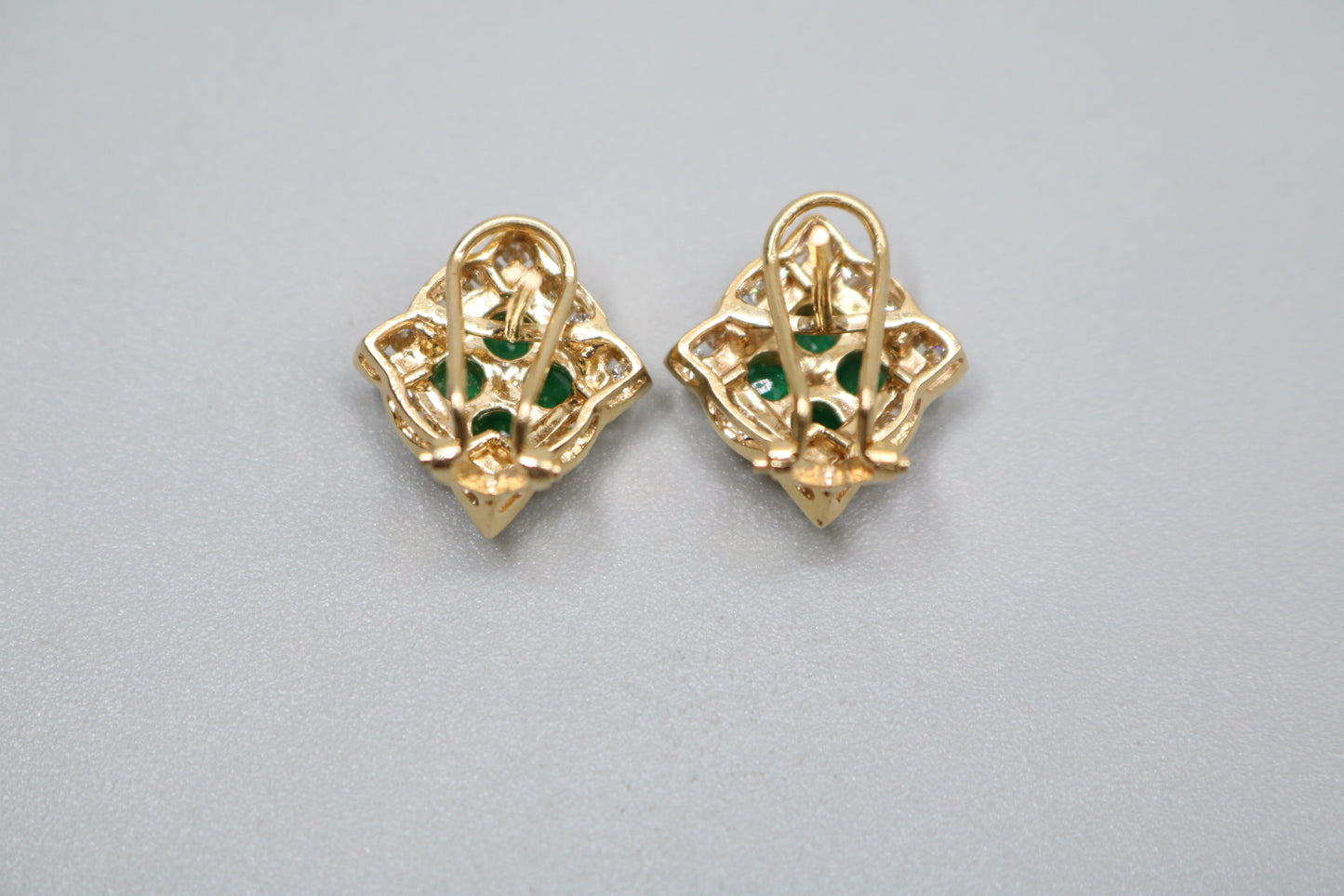 18K Yellow Gold Natural Emerald & Diamond Clipons Pair Earrings