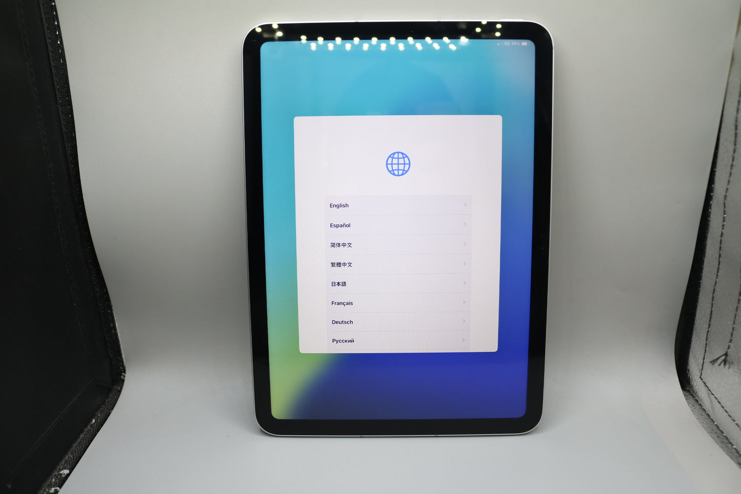 Apple iPad A2757 with Apple Pen A3085
