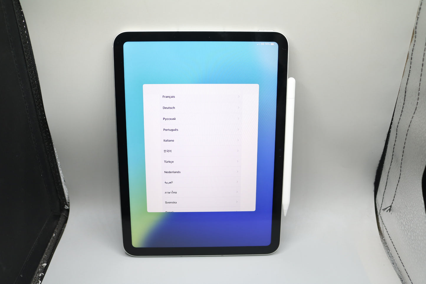 Apple iPad A2757 with Apple Pen A3085