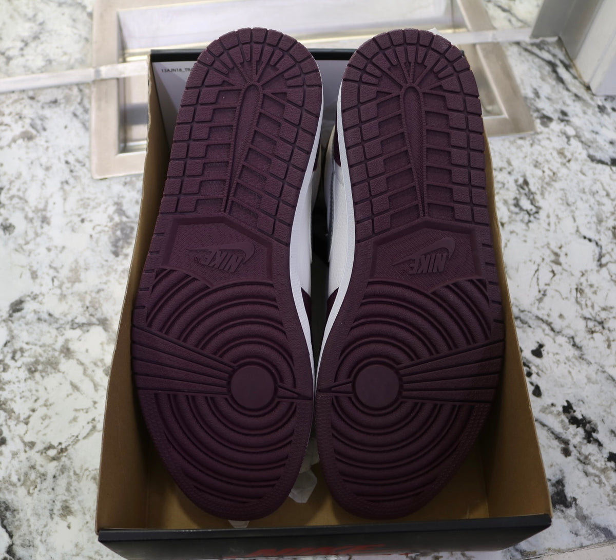 Air Jordan 1 Bordeaux (Size 12)