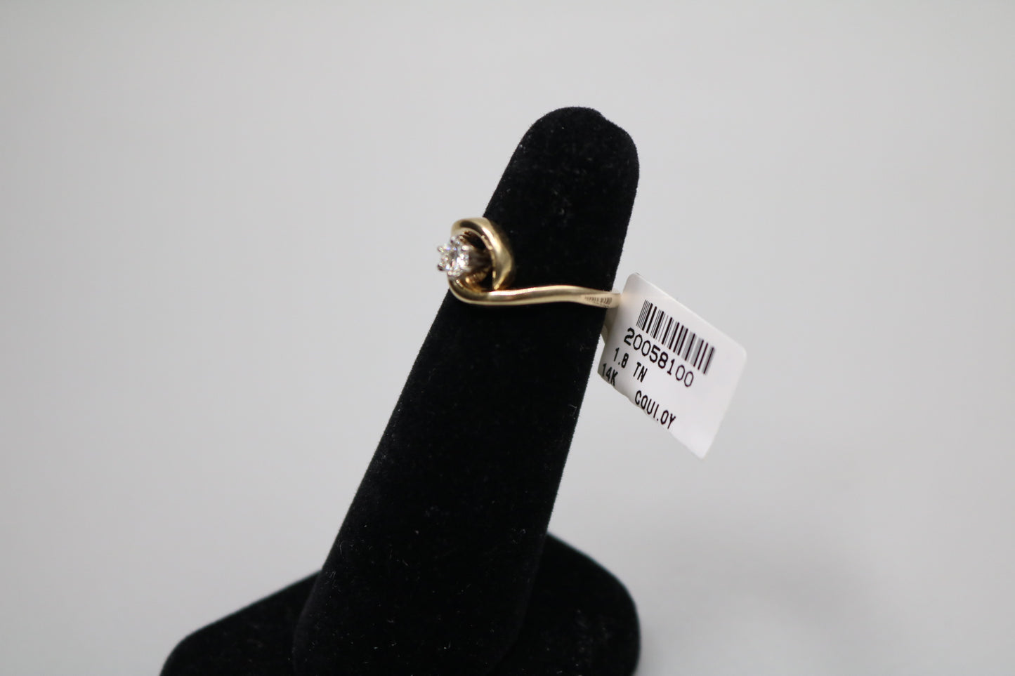 14K Yellow Gold Diamond Solitaire Bypass Ring (0.18 CTW) (Size 5 1/2)