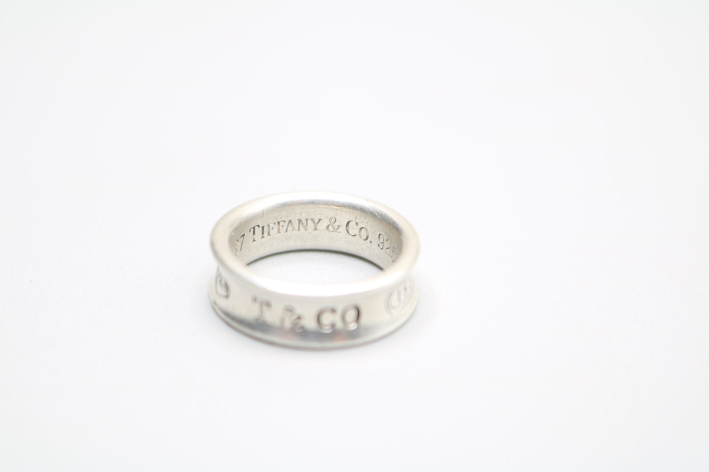 Pre-Owned | Tiffany & Co. Vintage Classic 1837 Concave Sterling Silver 925 Size US 5 1/2