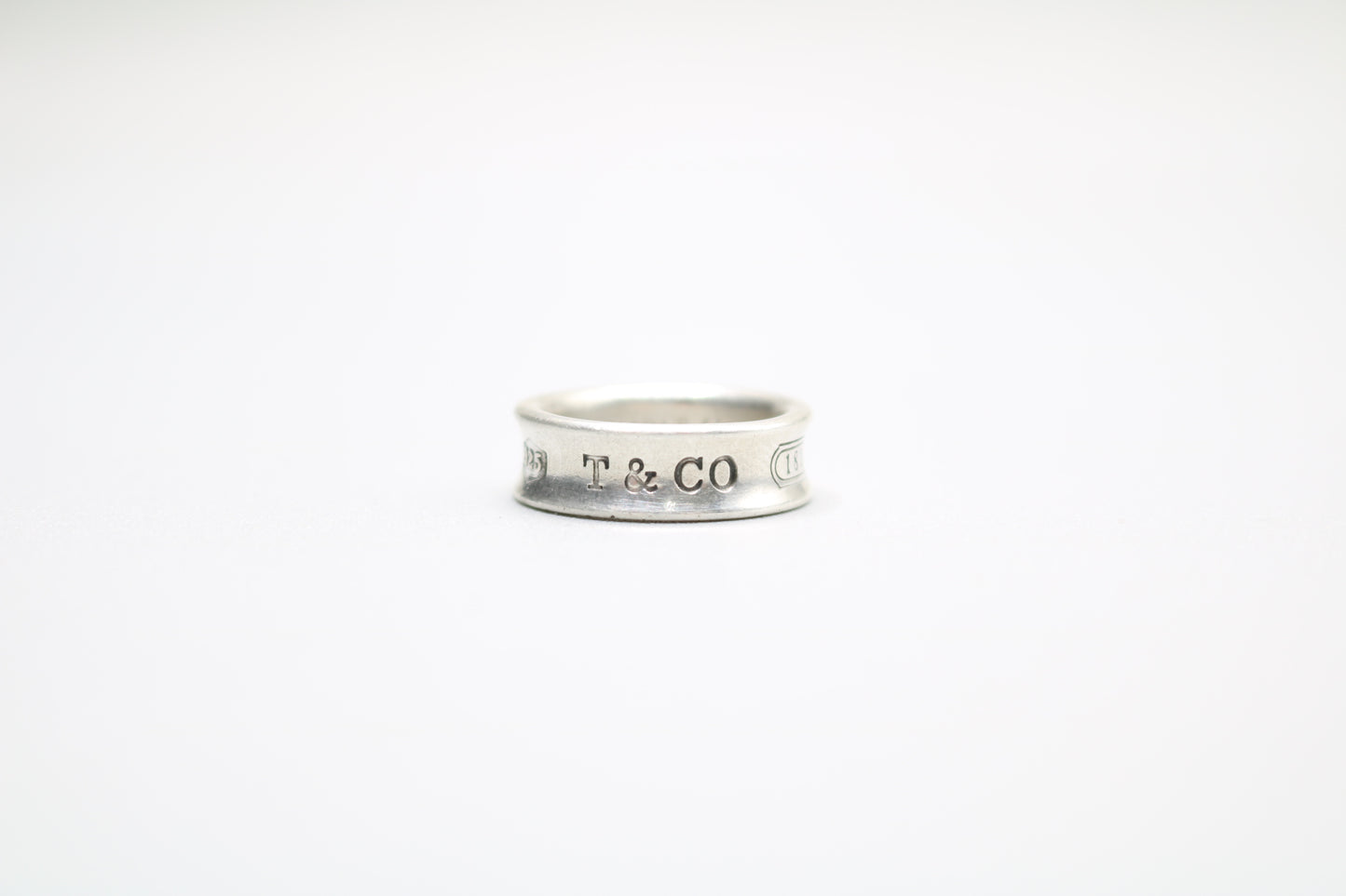 Pre-Owned | Tiffany & Co. Vintage Classic 1837 Concave Sterling Silver 925 Size US 5 1/2