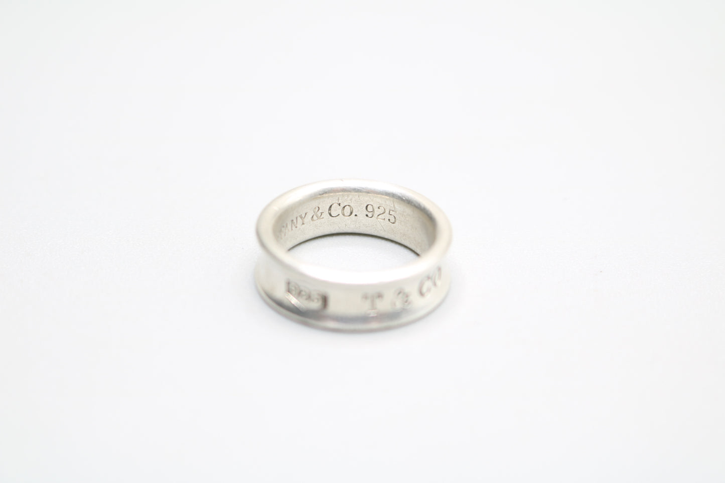 Pre-Owned | Tiffany & Co. Vintage Classic 1837 Concave Sterling Silver 925 Size US 5 1/2