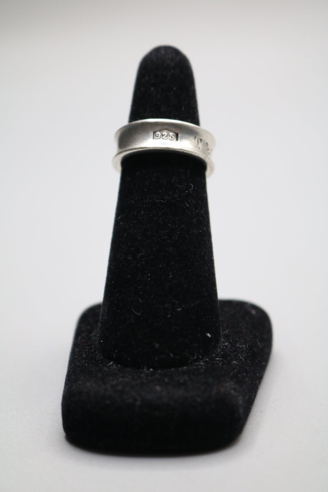 Pre-Owned | Tiffany & Co. Vintage Classic 1837 Concave Sterling Silver 925 Size US 5 1/2