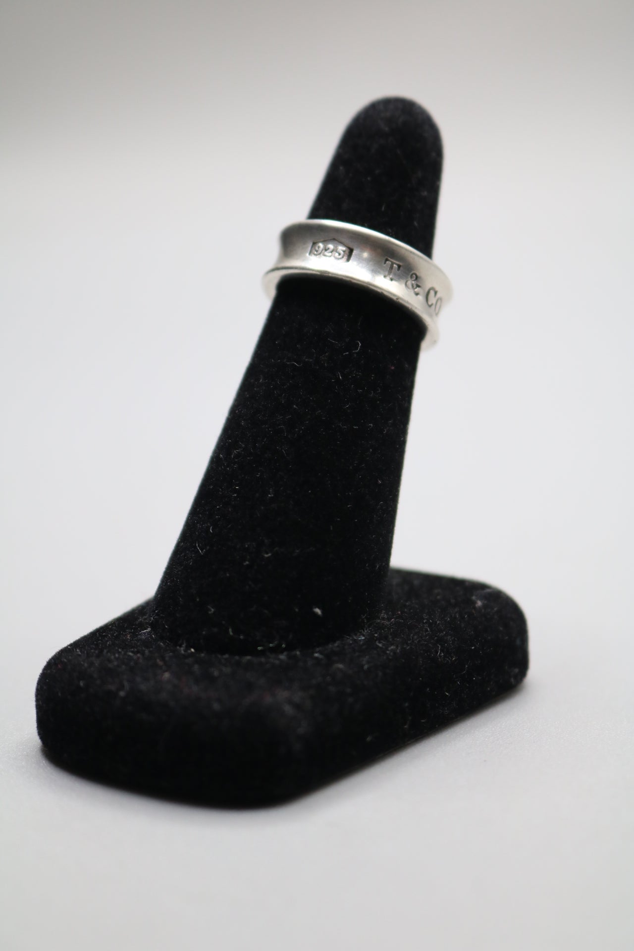 Pre-Owned | Tiffany & Co. Vintage Classic 1837 Concave Sterling Silver 925 Size US 5 1/2