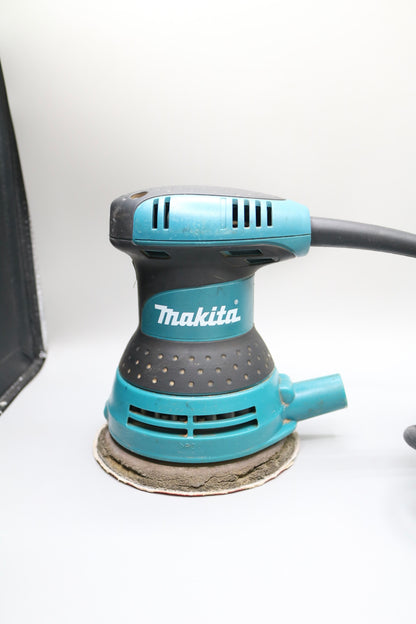 Makita BO5030 Random Orbit Sander
