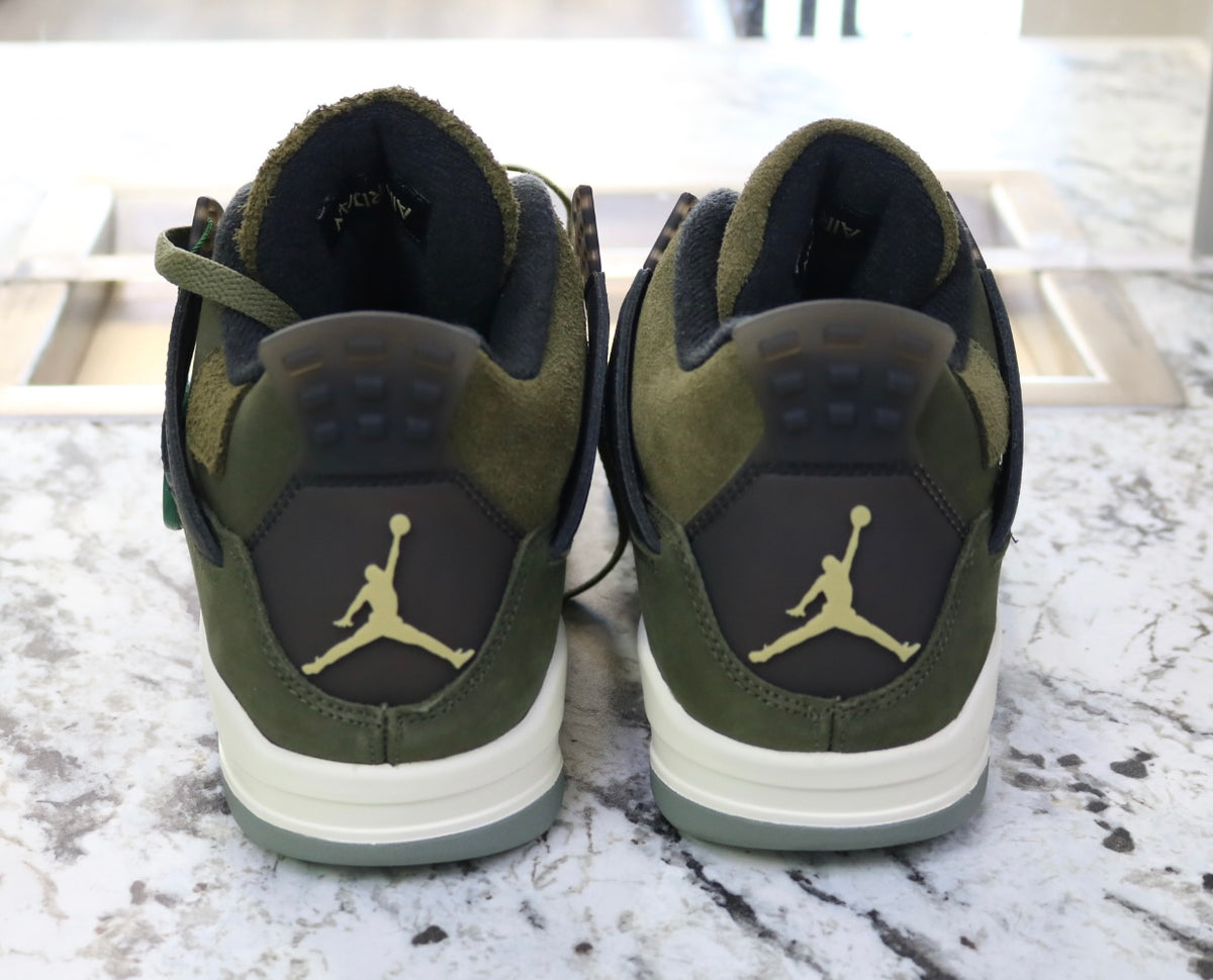 Air Jordan 4 SE Retro Low Craft Olive Size 8.5