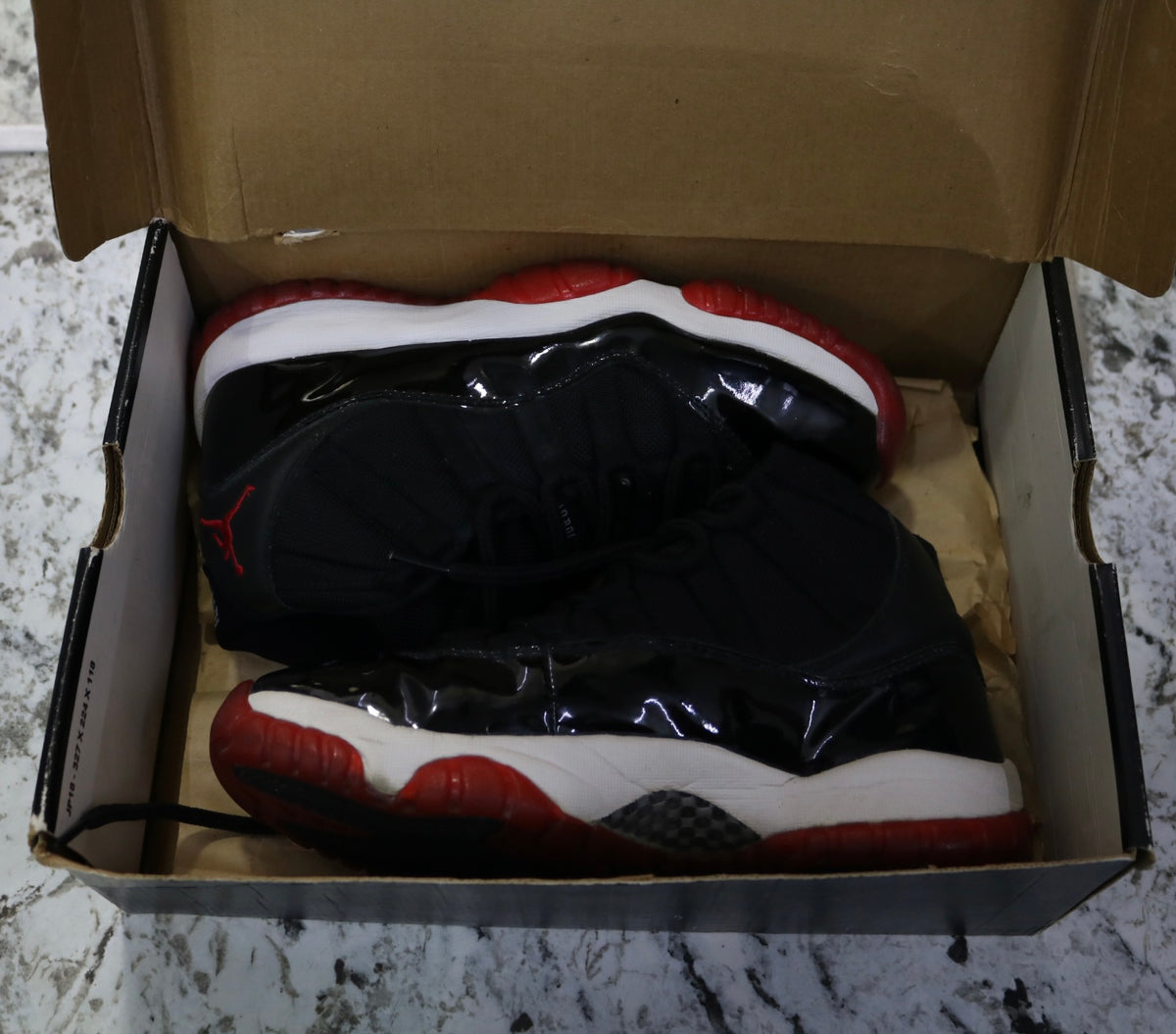 Air Jordan 11 Retro Bred 2001 Release (Size 7 Men)