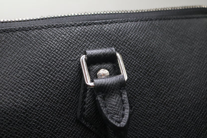 Louis Vuitton M30810 Taiga Slim Briefcase Black (15"W x 11.5"H x 1.5"D) (No Shipping)