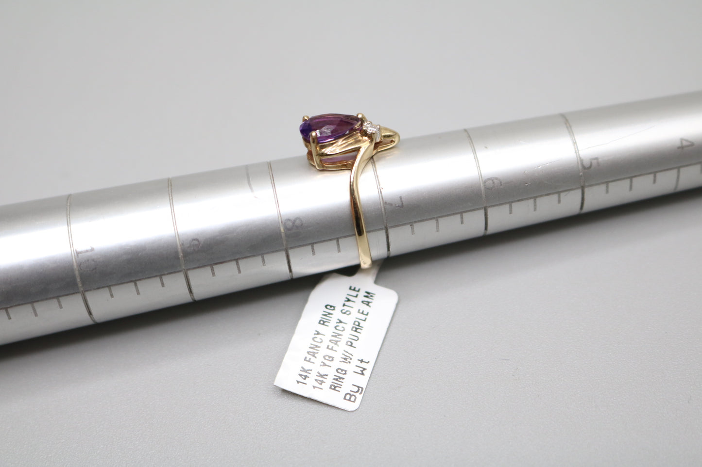 14K Yellow Gold Fancy Solitaire Amethyst Ring (Size 7 1/4)
