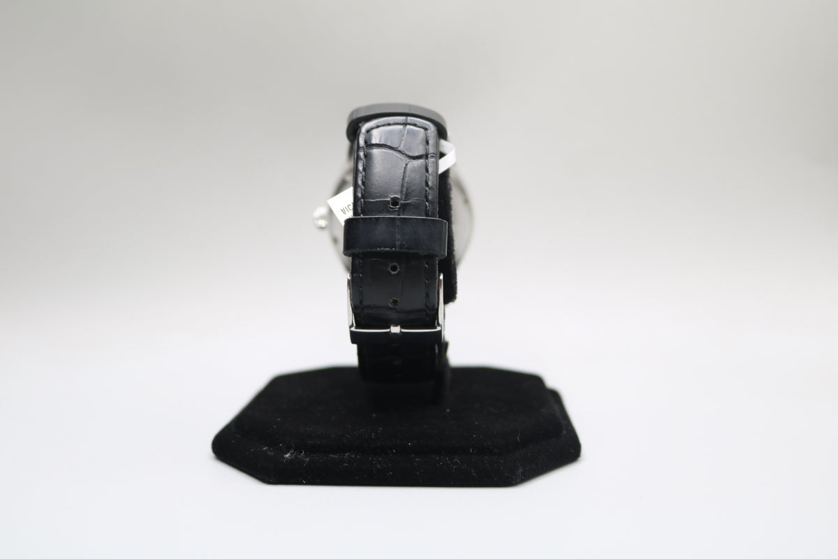Victorinox Swiss Army Model 241475 Black Dial Watch