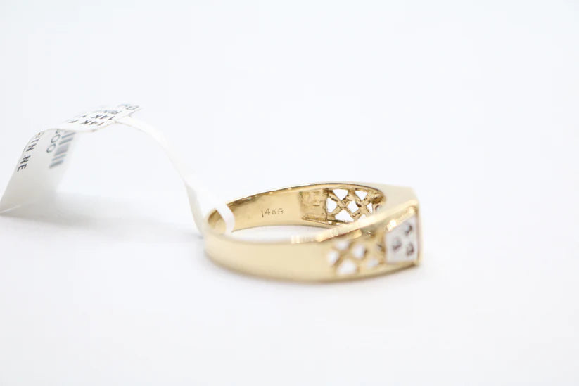 14k Yellow Gold Fancy Ring w/Clear Stones (Size 10 1/2)