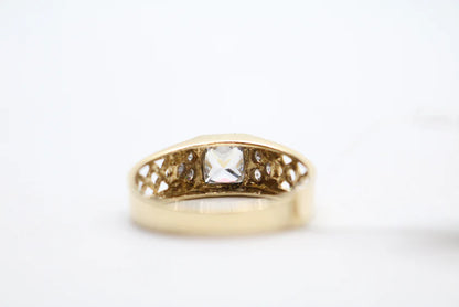14k Yellow Gold Fancy Ring w/Clear Stones (Size 10 1/2)