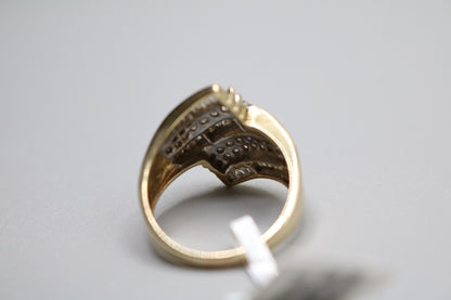 10K Yellow Gold Cluster Bypass Ring (Size 9 1/2)