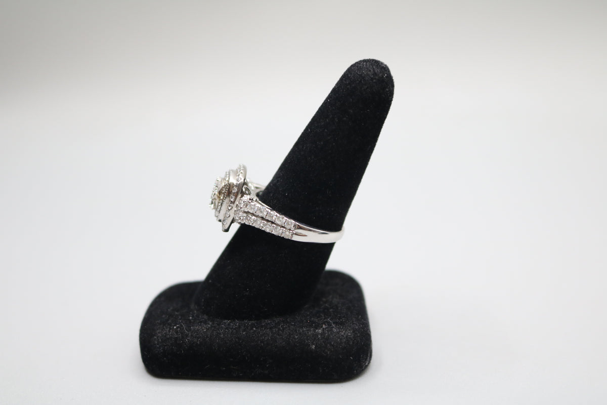 10k White Gold Diamond Cluster Ring (9 & 1/4's)