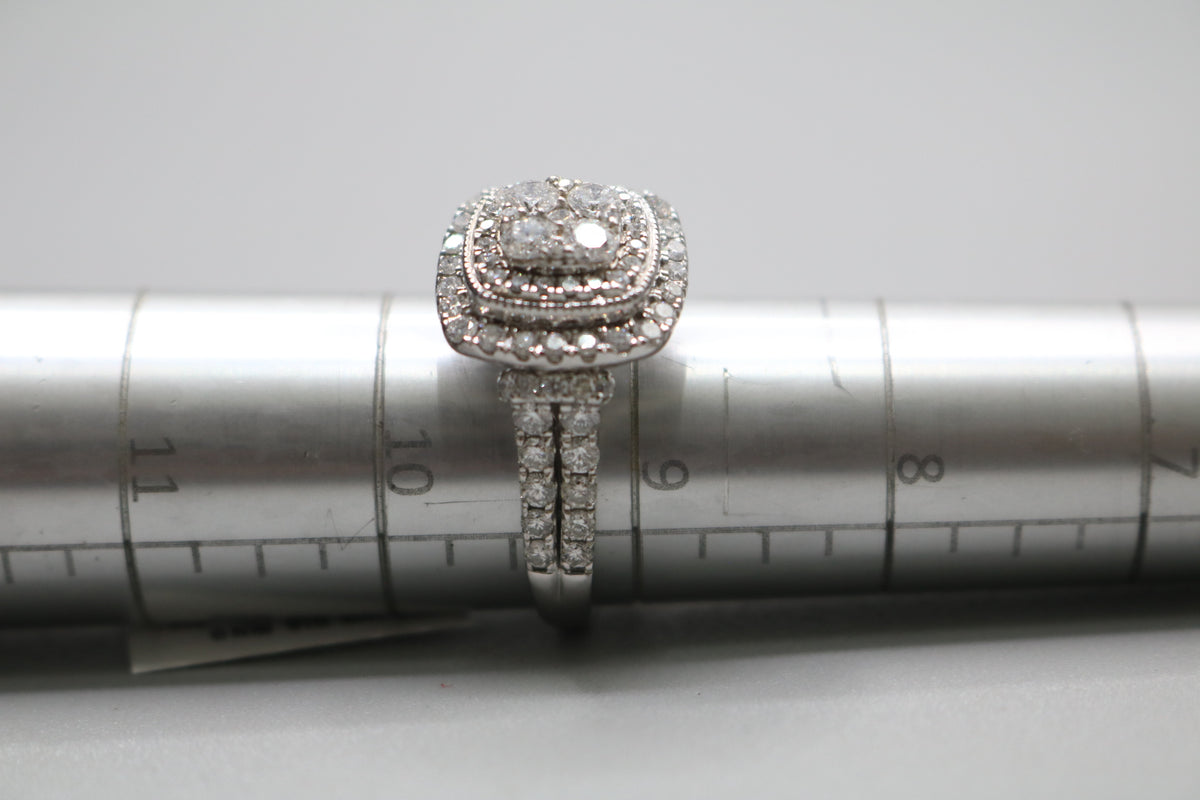 10k White Gold Diamond Cluster Ring (9 & 1/4's)